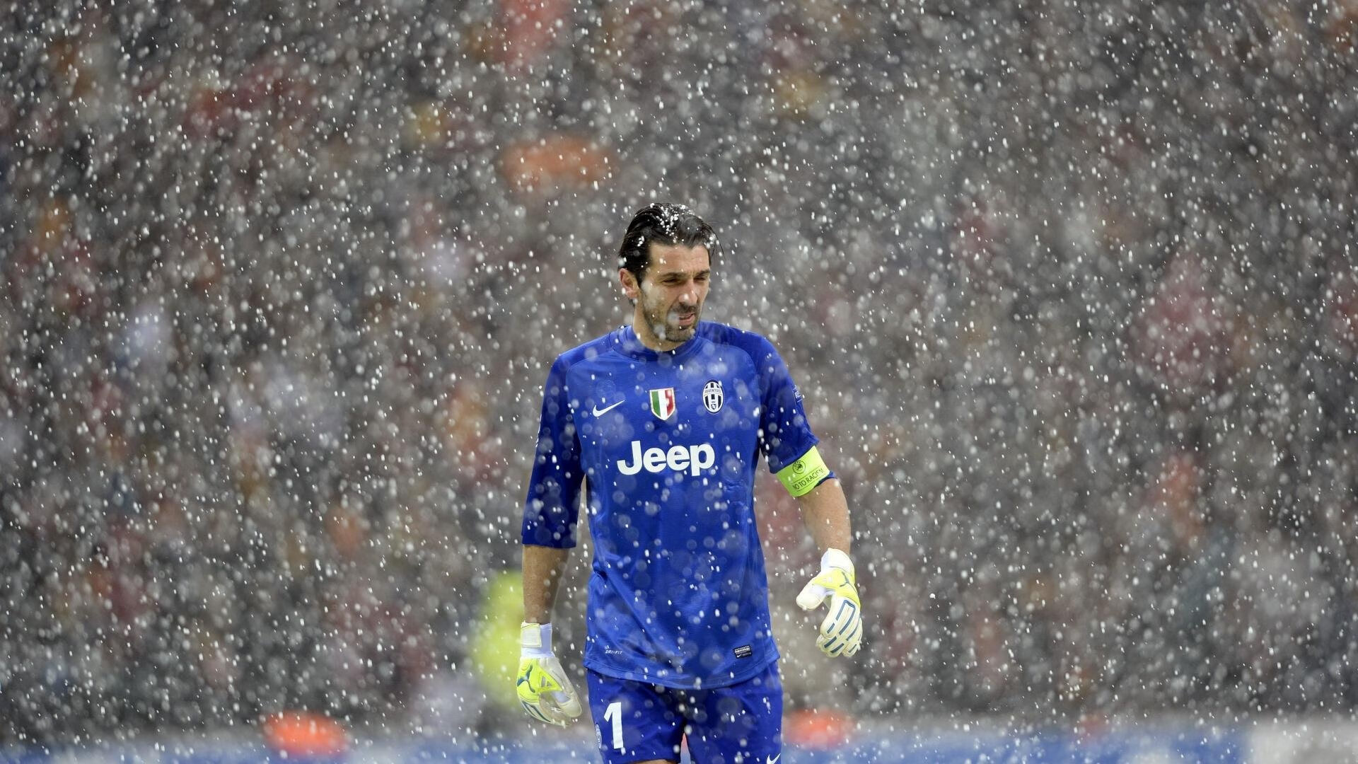 开云·体育官网APP下载-争冠焦点：今年欧冠最被看好的队伍分析，2022欧冠队伍